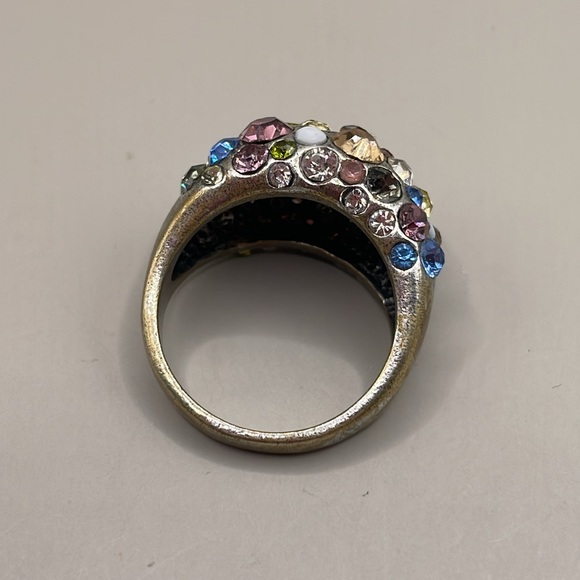 Vintage Gold Tone Multicolored Rhinestone Large Cocktail Statement Ring Size 9 - Picture 3 of 4